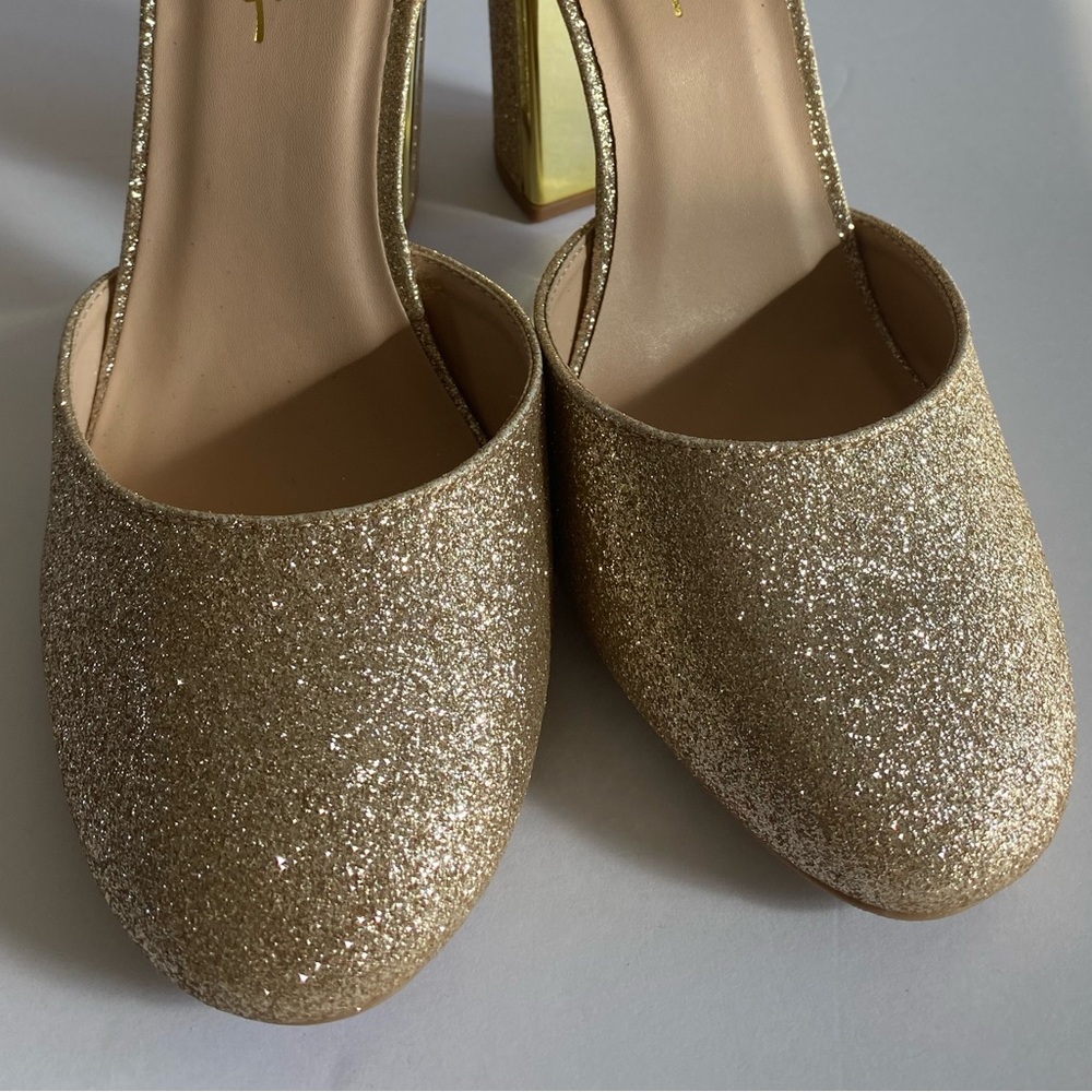 Lulu's Glamours Gold Heels - Picture 9 of 14